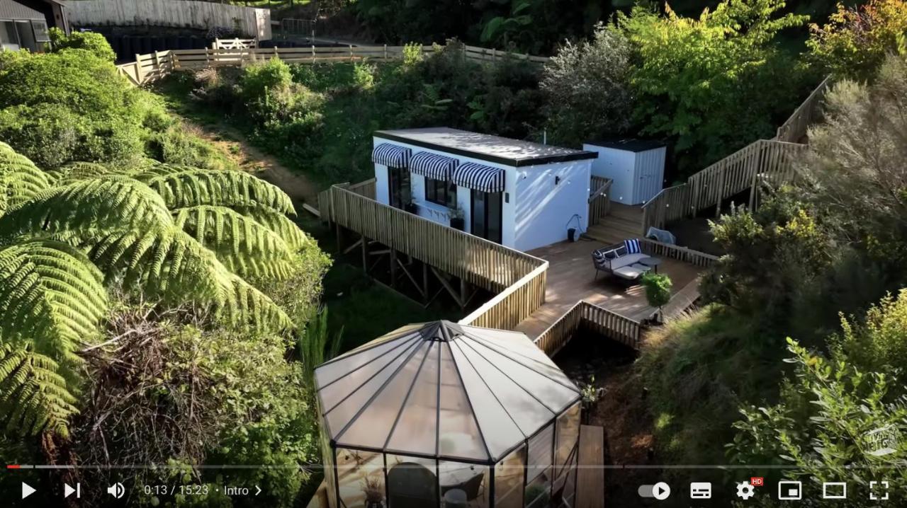 Tiny House With Greenhouse Dining Lower Hutt Exterior photo